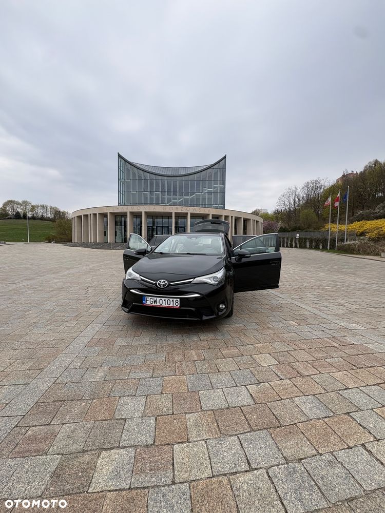 Toyota Avensis 1.8 Premium - 7