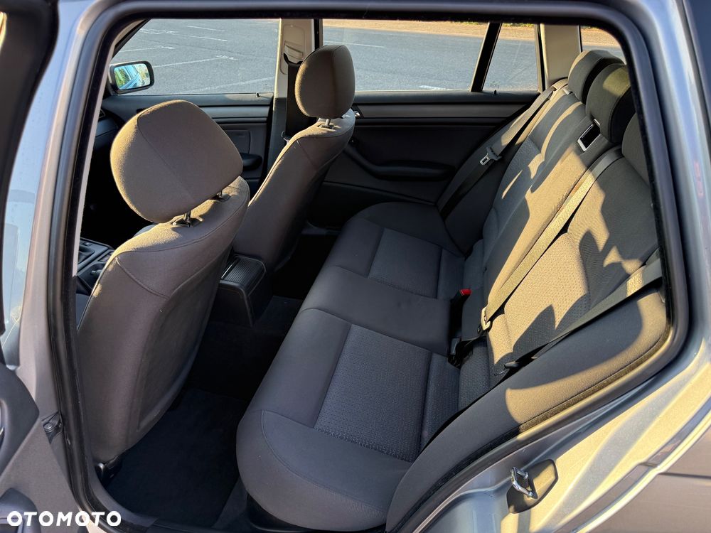 BMW Seria 3 316i - 14