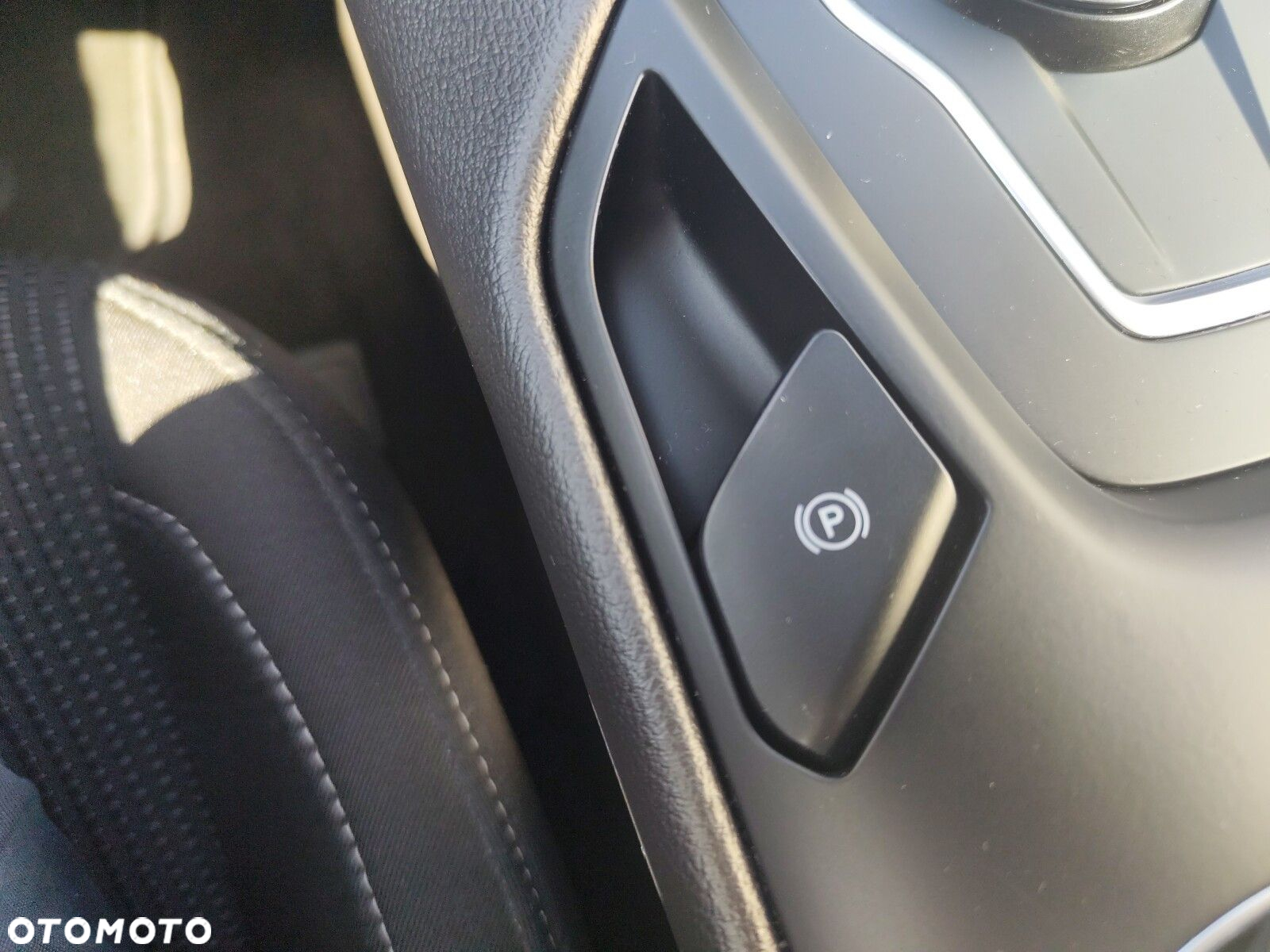 Ford Mondeo - 27