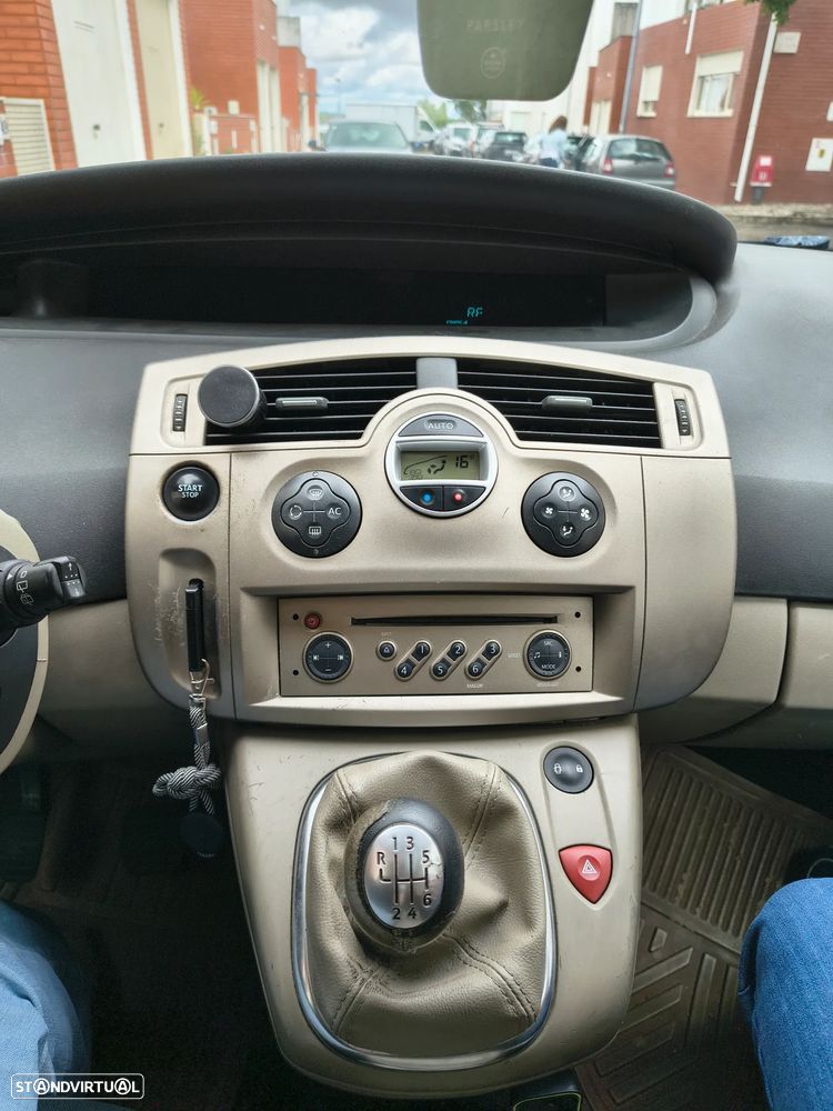 Renault Grand Scénic dCi 110 FAP Dynamique - 5