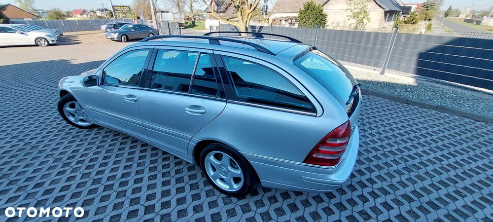 Mercedes-Benz Klasa C - 23