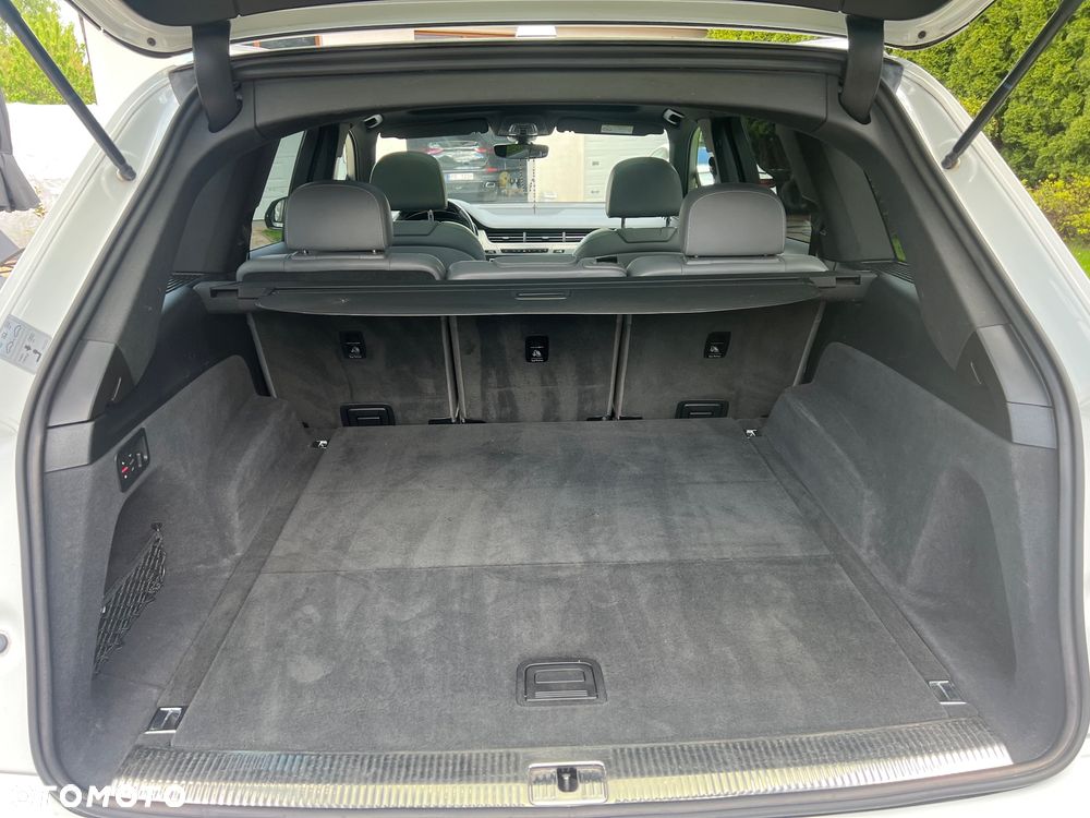 Audi Q7 - 12
