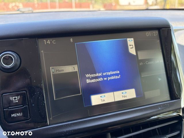 Peugeot 208 - 19