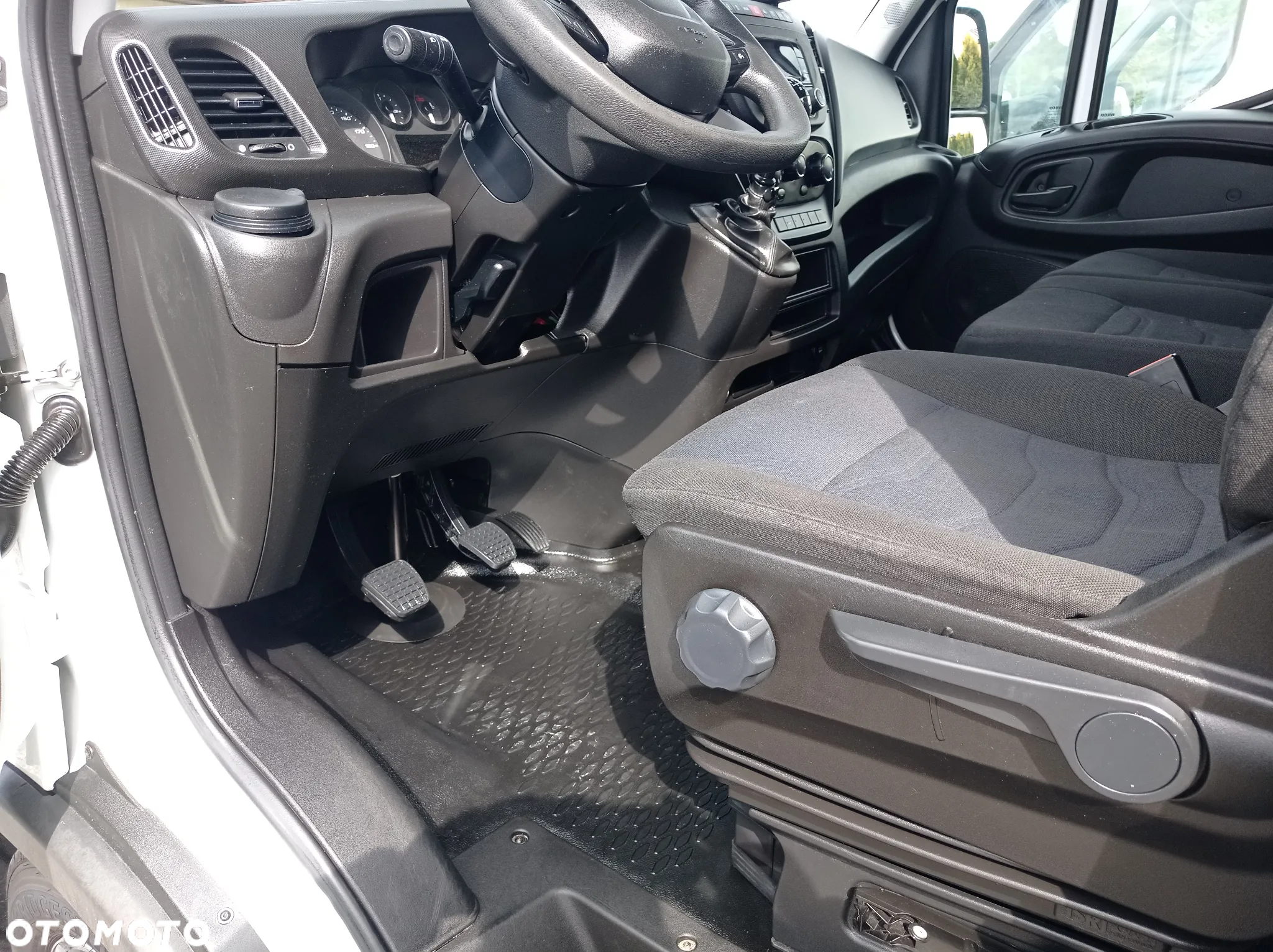 Iveco 35C14 2.3 140 KM KLIMA WINDA - 7