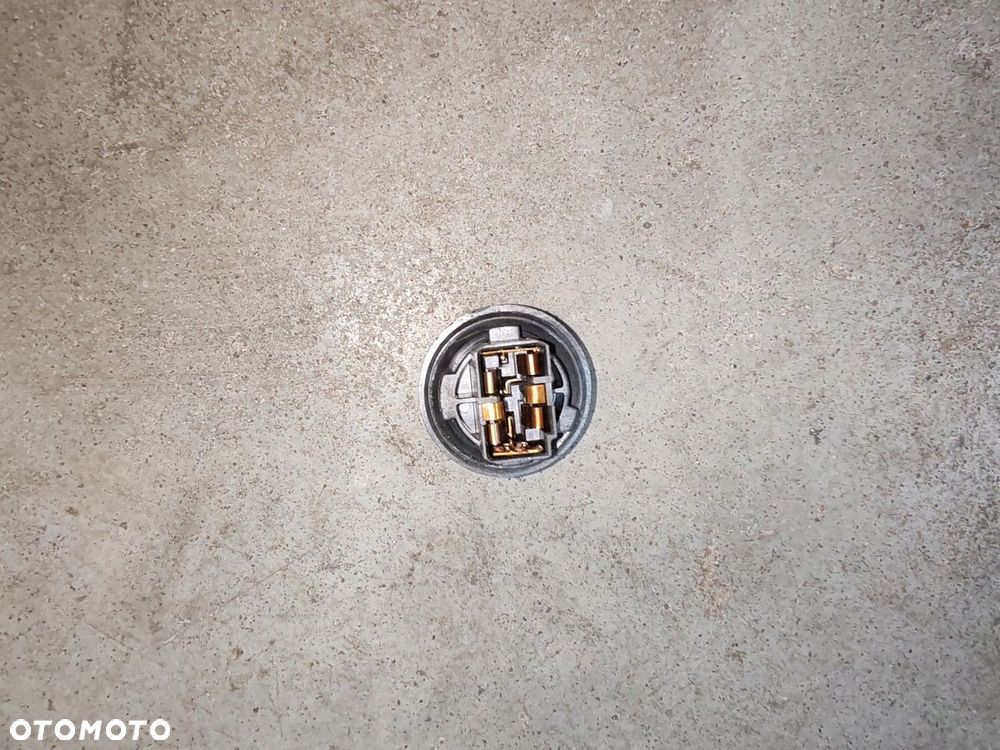 Oprawka żarówki lampy przód 3 piny SUZUKI S-CROSS 13-19 - 5