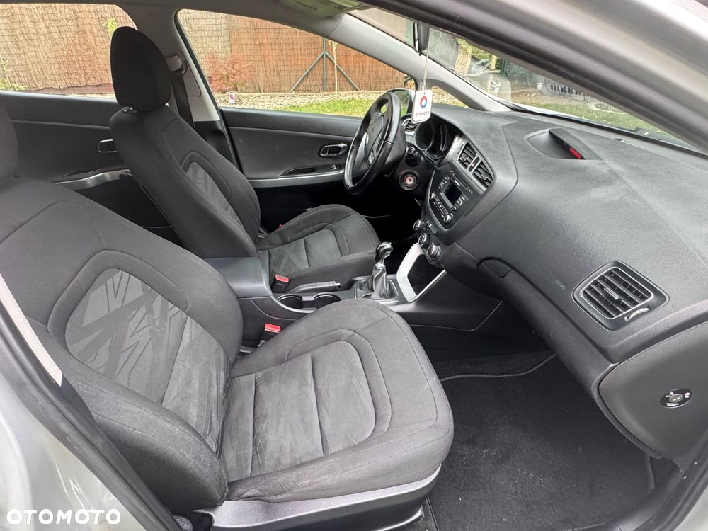 Kia Ceed - 17