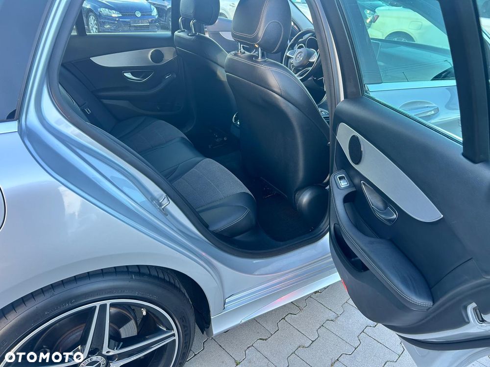 Mercedes-Benz Klasa C 220 d 9G-TRONIC AMG Line - 26