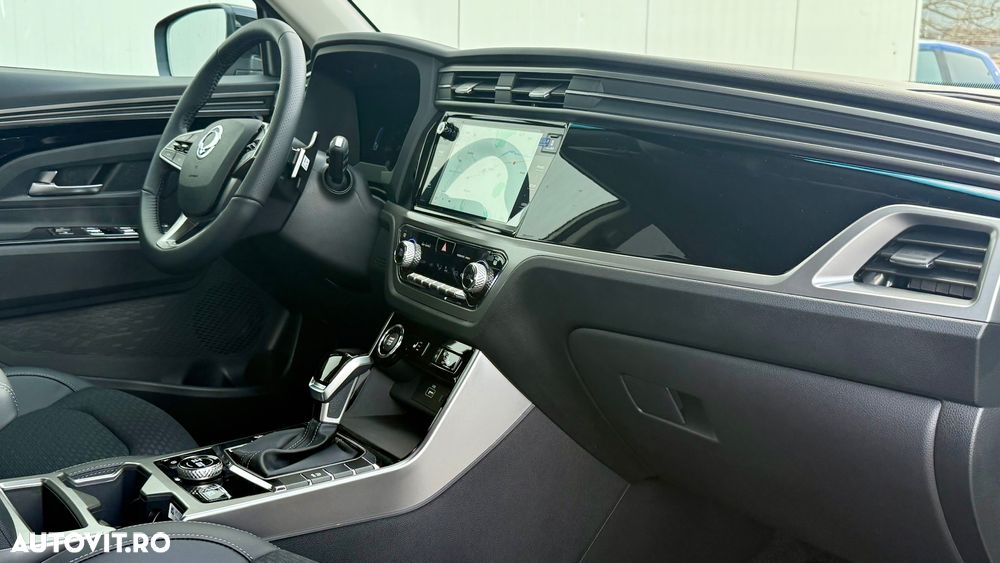 SsangYong Korando - 34