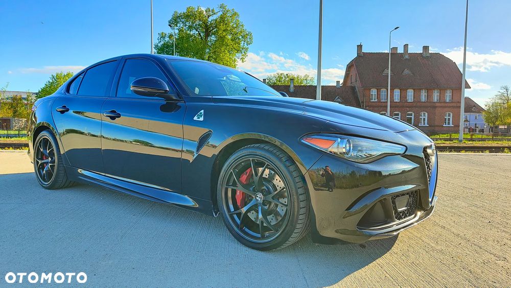Alfa Romeo Giulia 2.9 Bi Turbo V6 Quadrifoglio - 9