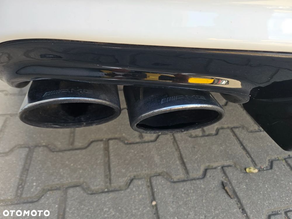 Mercedes-Benz Klasa C 63 AMG 7G-TRONIC - 14