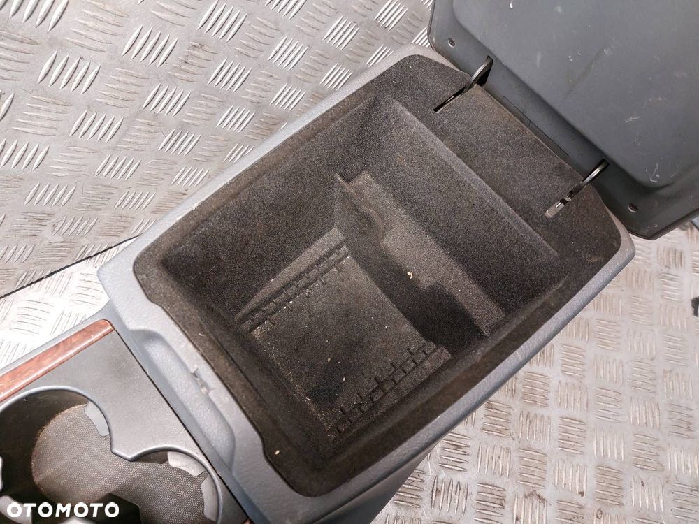 TUNEL ŚRODKOWY PODŁOKIETNIK KIA SORENTO I 84610-3E000 - 5