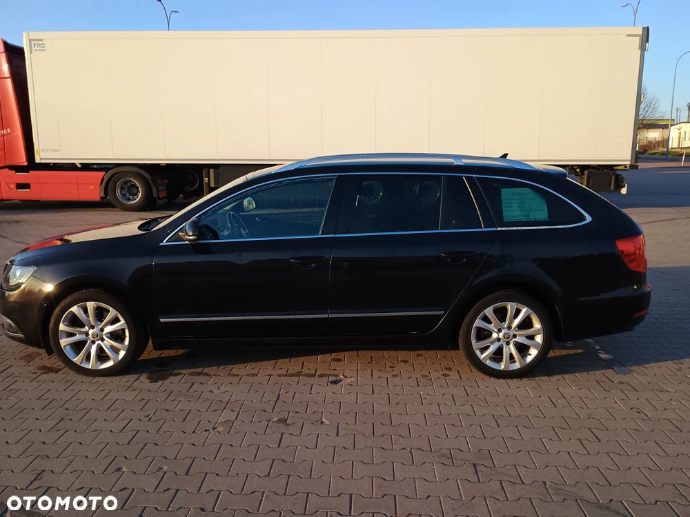 Skoda Superb 2.0 TDI Elegance - 6