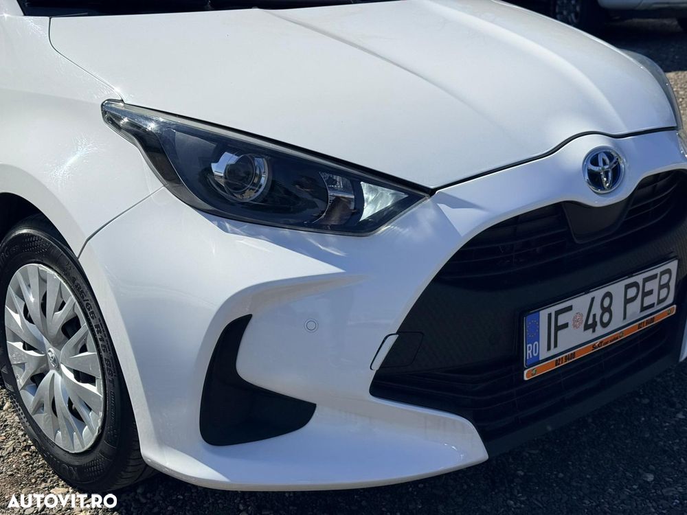 Toyota Yaris - 10