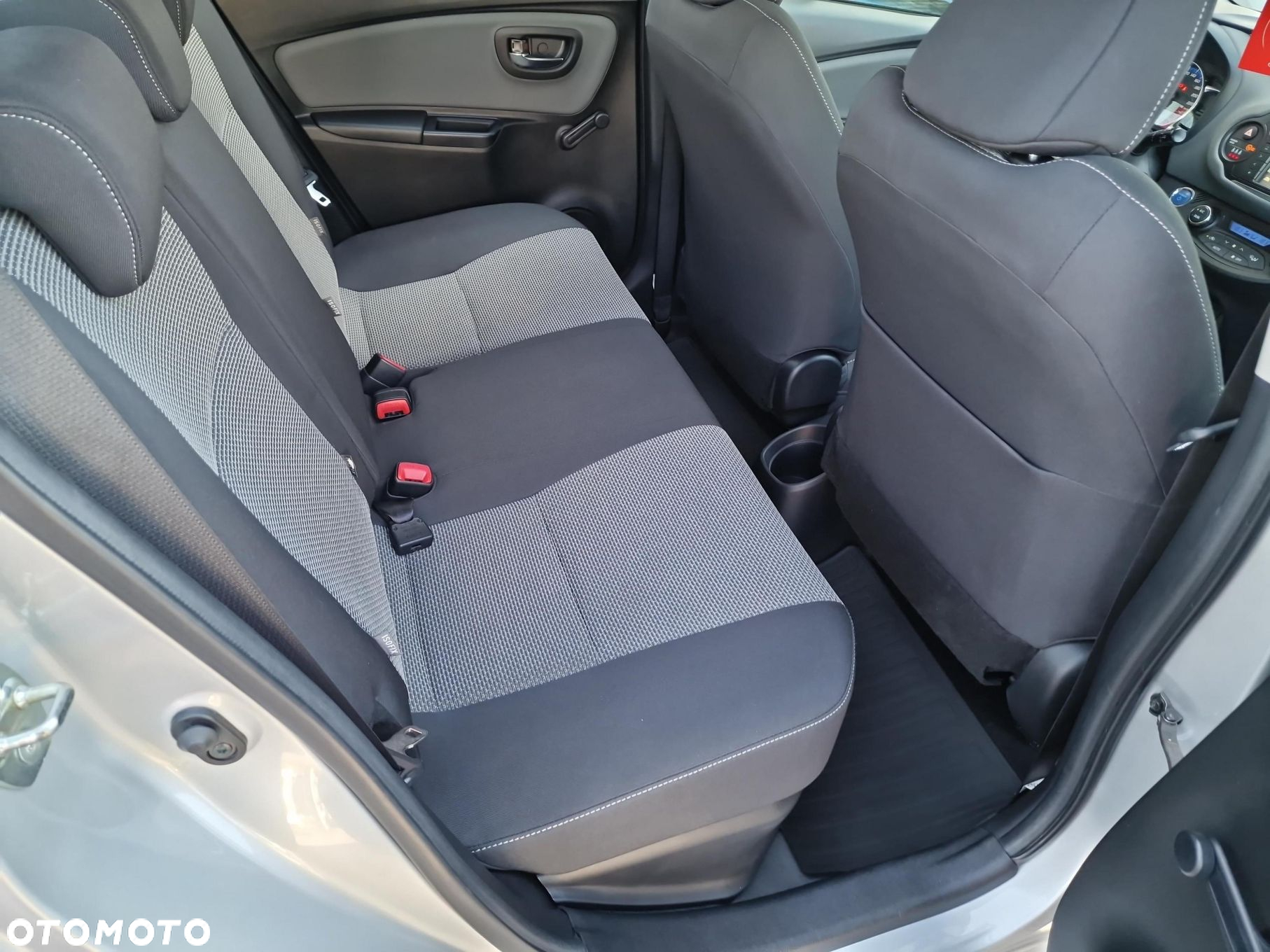 Toyota Yaris - 13