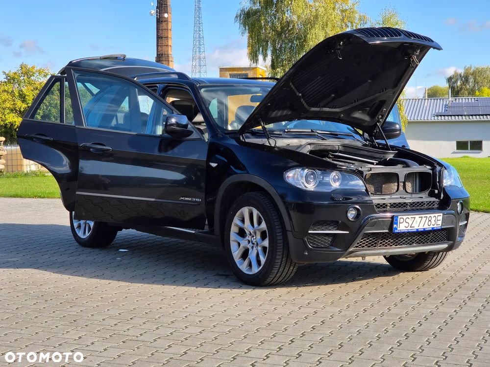 BMW X5 xDrive35i - 12