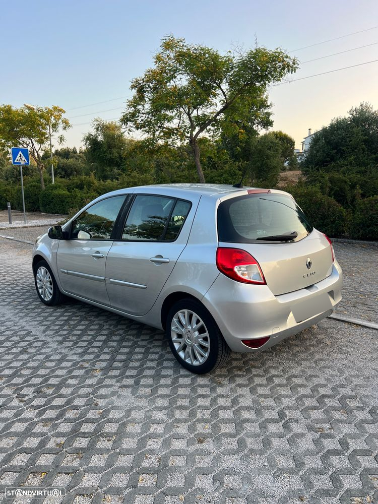 Renault Clio 1.5 dCi Dynamique S - 3