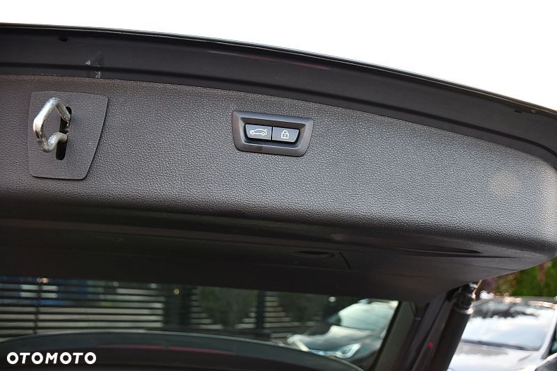 BMW Seria 3 320d xDrive Edition Luxury Line Purity - 27