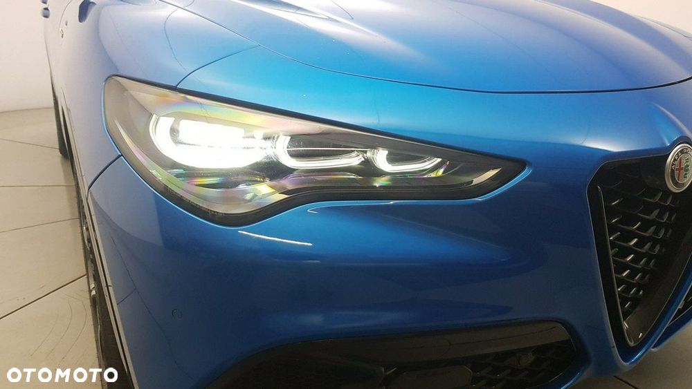 Alfa Romeo Stelvio - 11