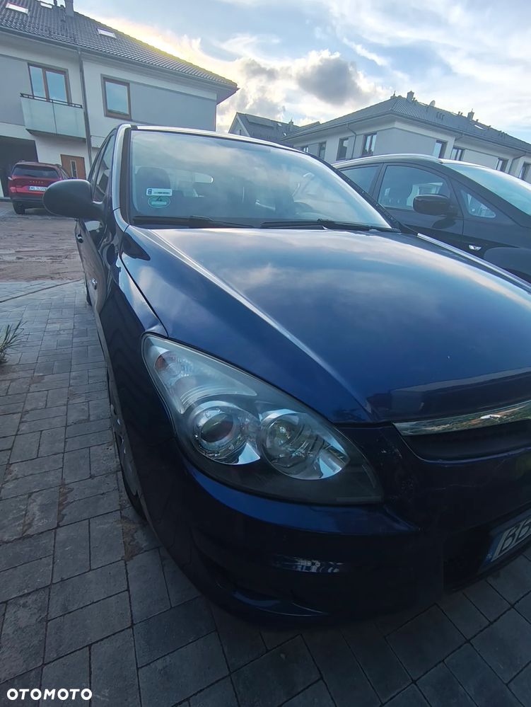 Hyundai i30 1.4 Base - 16