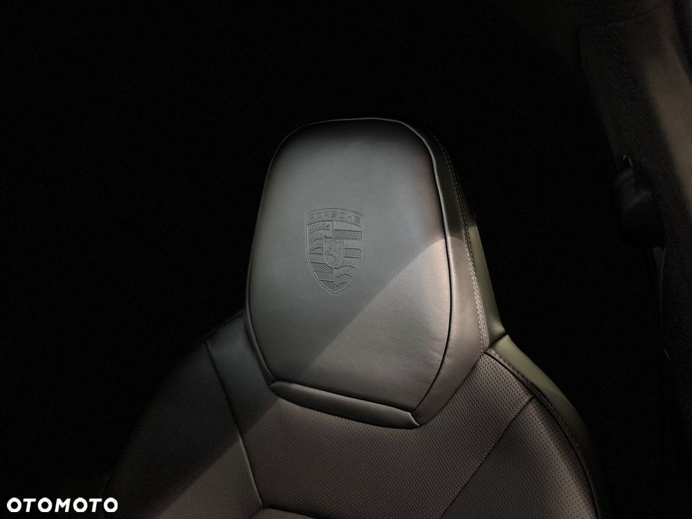 Porsche Cayenne - 22