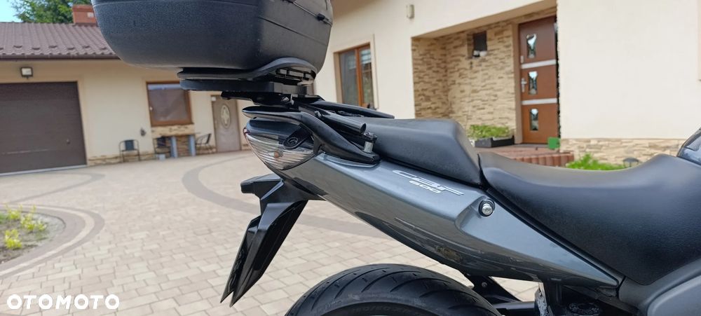 Honda CBF - 24