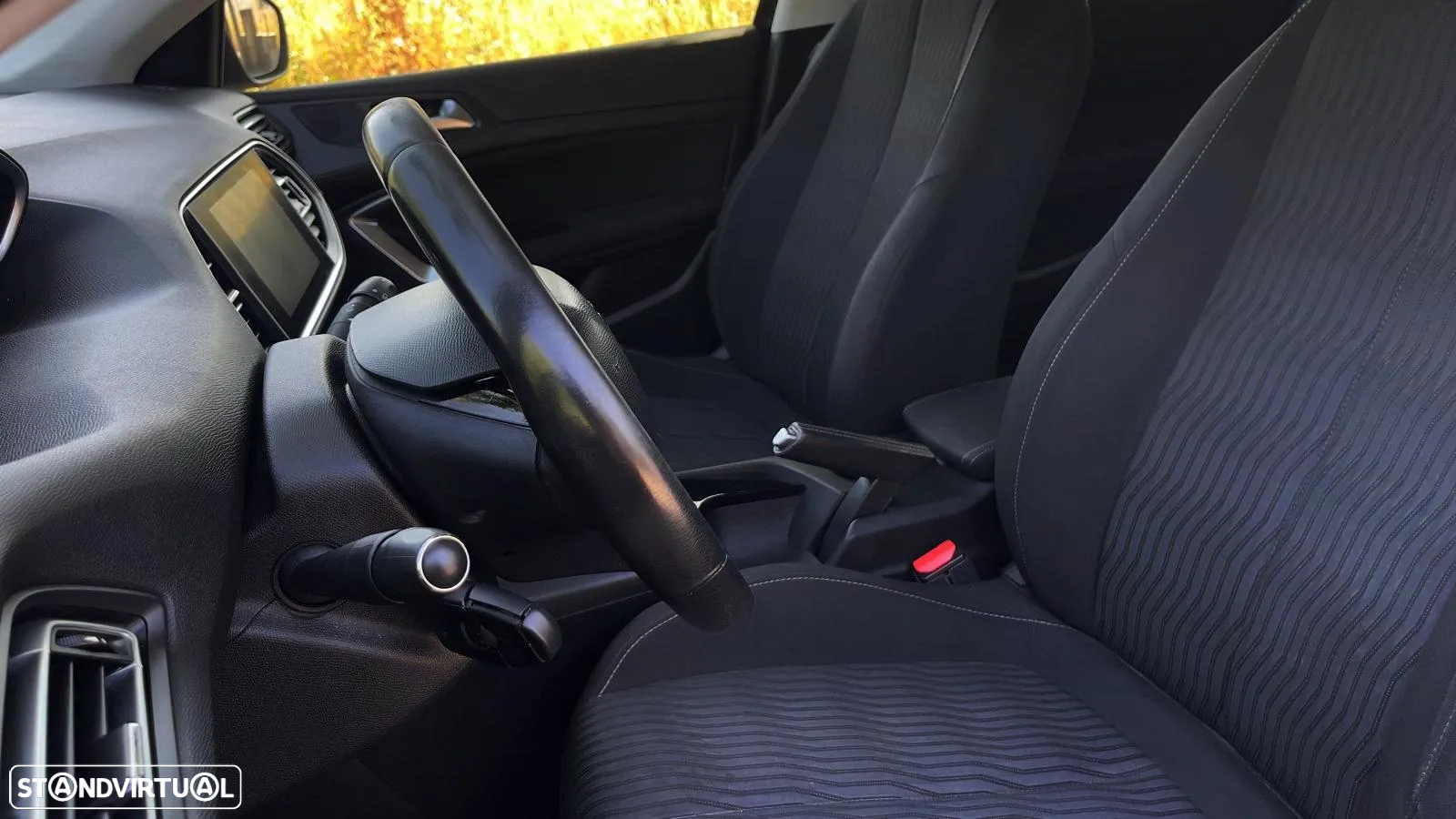 Peugeot 308 1.6 e-HDi Active J17 - 37