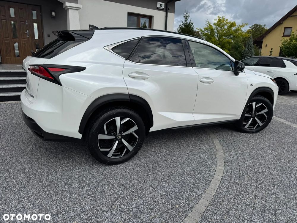 Lexus NX 300h E-FOUR F SPORT - 27