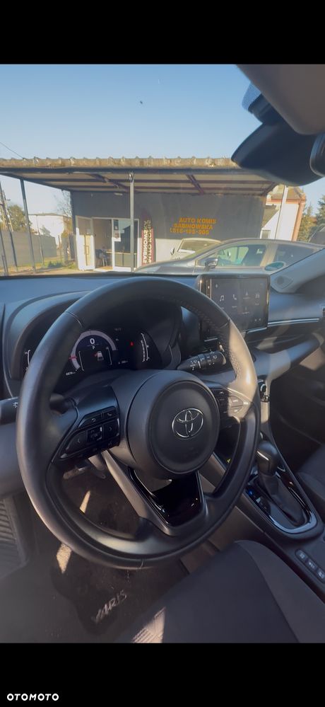 Toyota Yaris Hybrid 1.5 Executive - 10