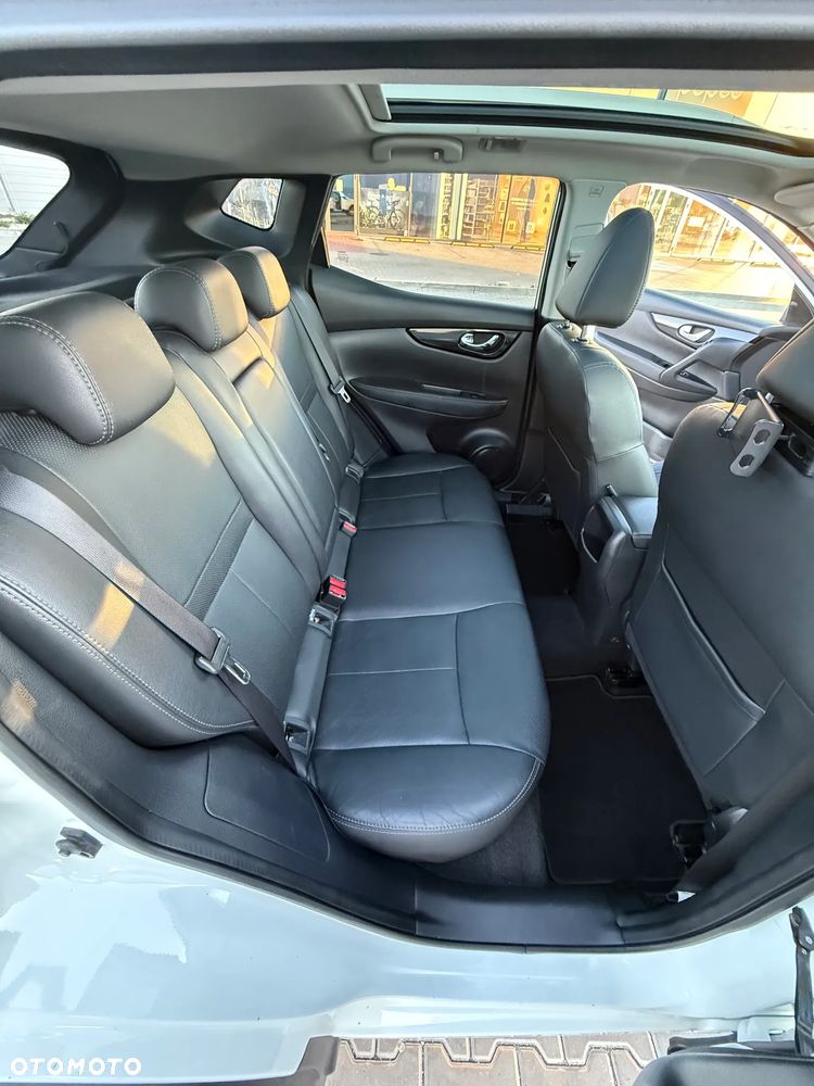 Nissan Qashqai 1.6 DCi Tekna EU6 - 16