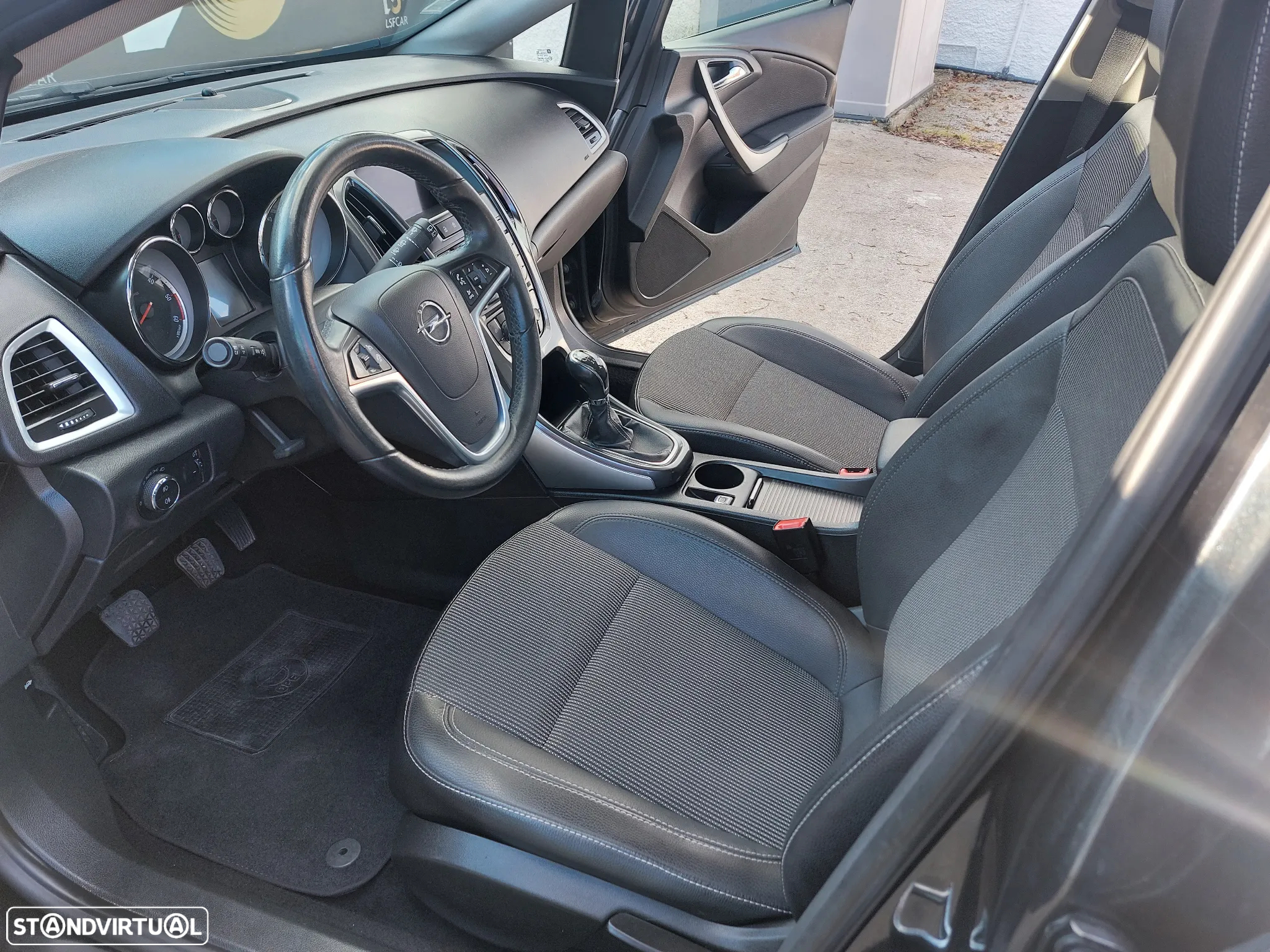 Opel Astra Sports Tourer 1.7 CDTi Cosmo 105g S/S - 10