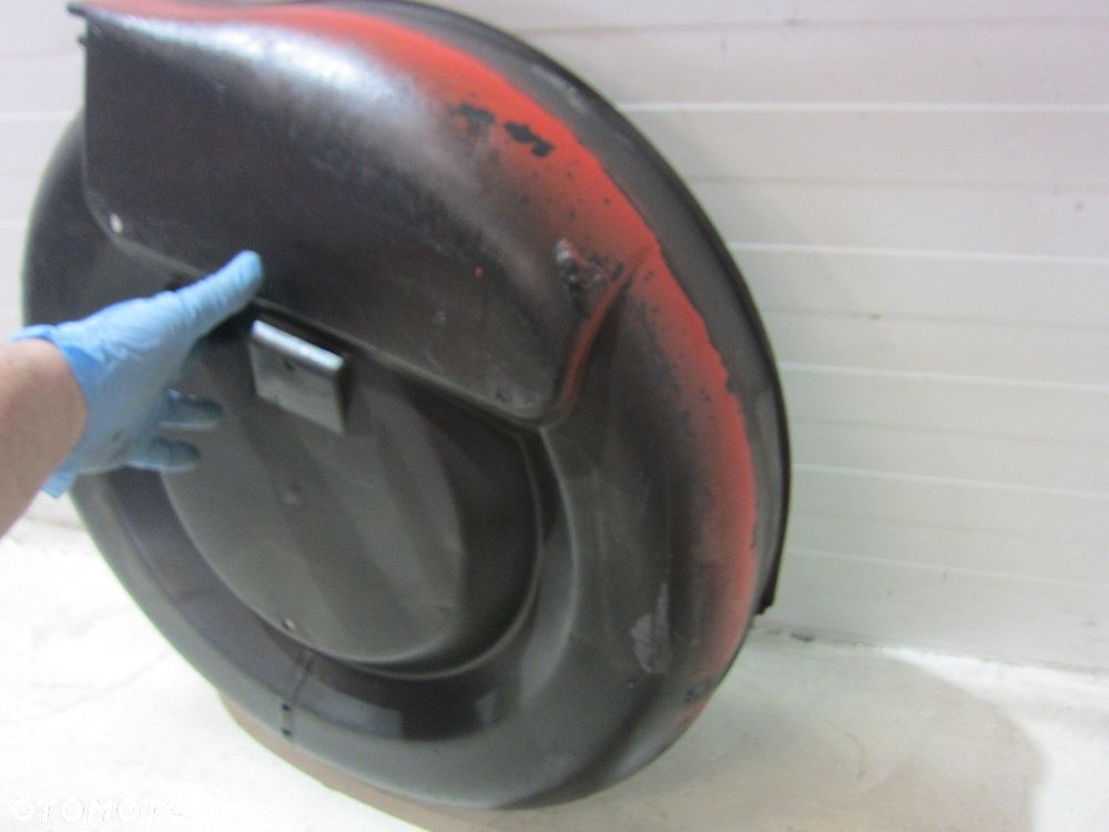 BMW Z3 E36 WNĘKA KOŁA ZAPASOWEGO MOCOWANIE OBUDOWA 51718400732 8400732 - 8