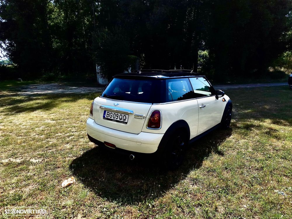 MINI 3 Portas Cooper D - 27
