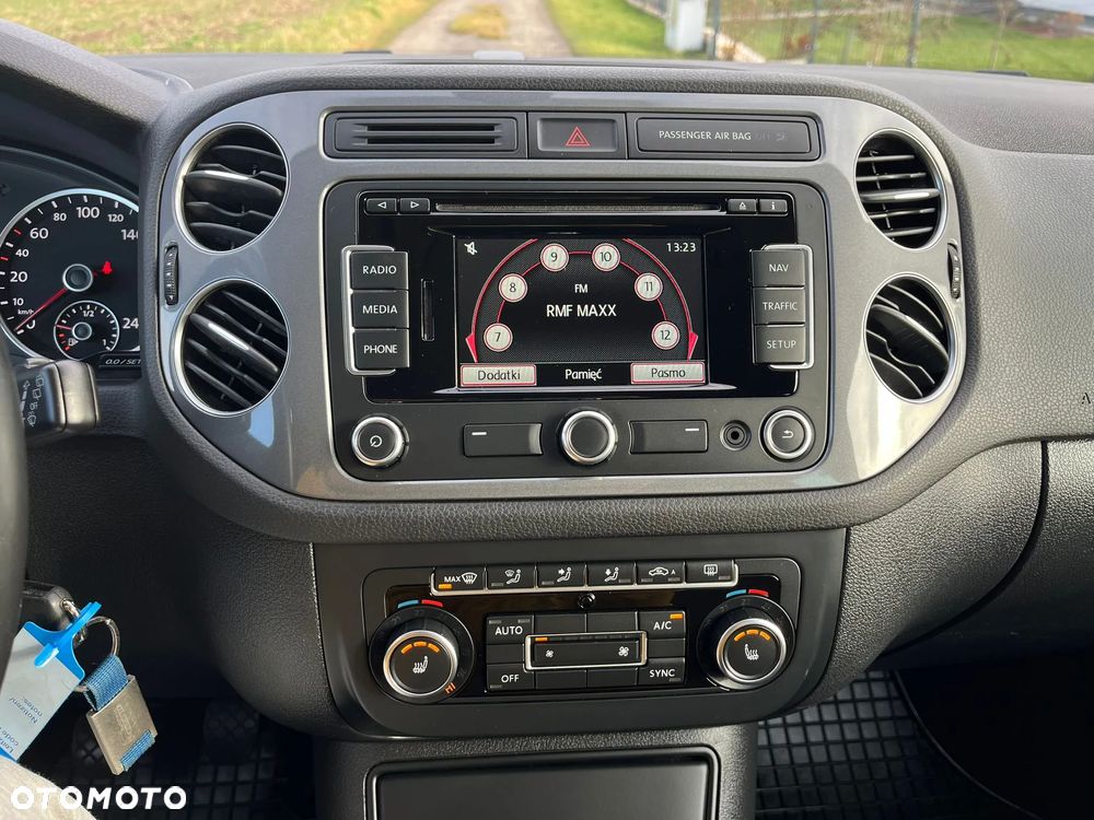 Volkswagen Tiguan 2.0 TDI DPF 4Motion BlueMotion Technology Track & Style - 9