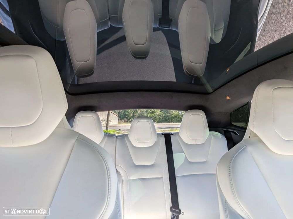 Tesla Model S Long Range - 8