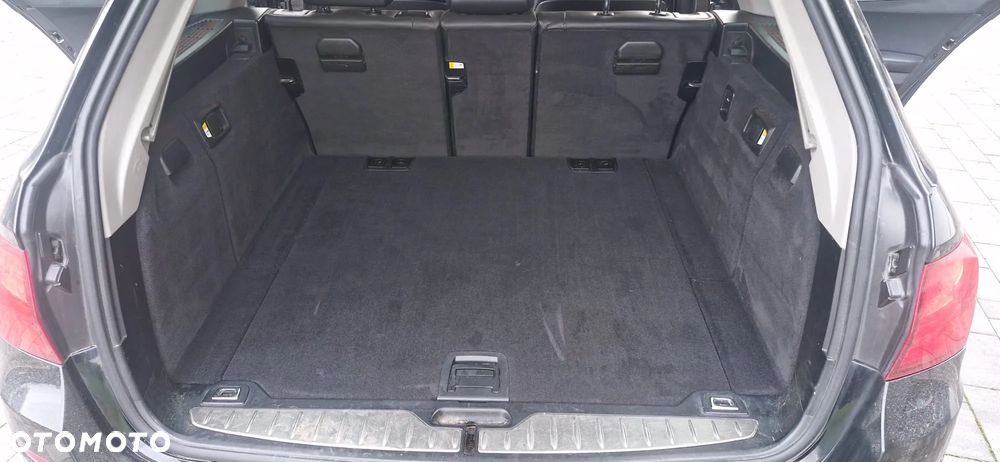 BMW Seria 5 525d xDrive - 14