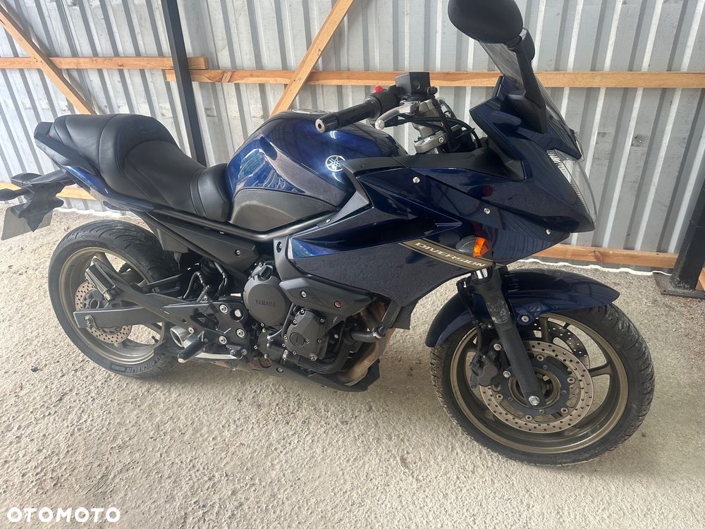 Yamaha XJ - 8