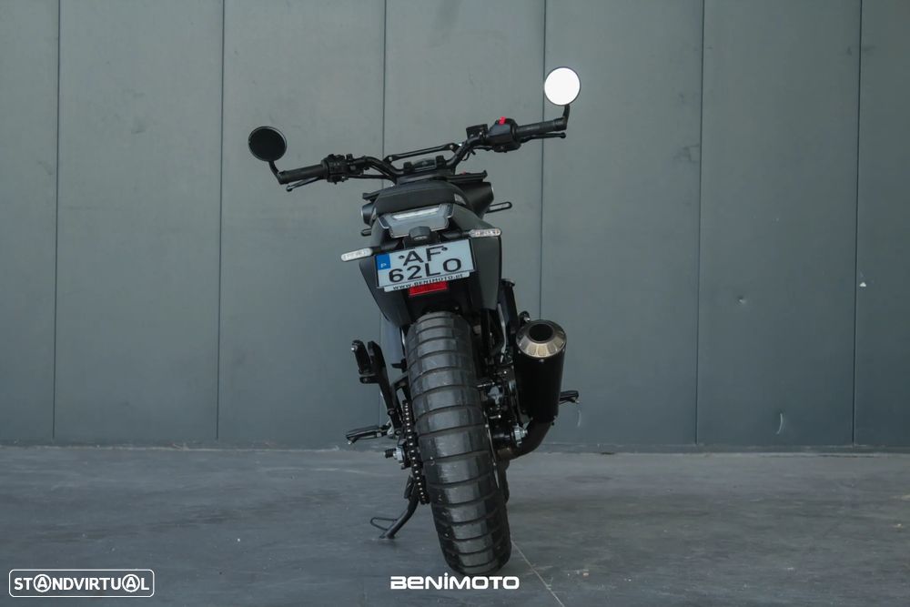 Husqvarna Svartpilen 401 - 4