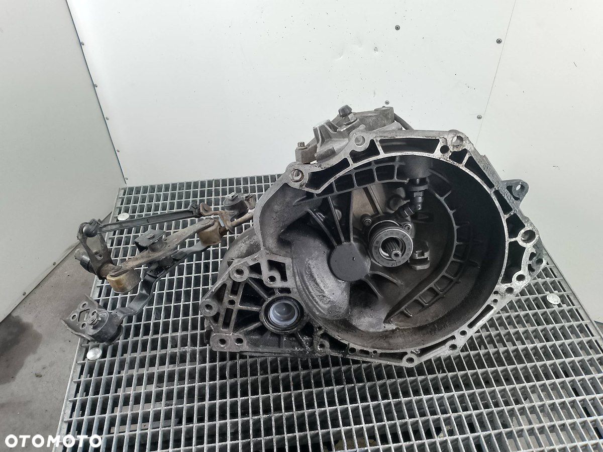 SKRZYNIA BIEGÓW MANUALNA OPEL ASTRA H F17W355 1.7 CDTI - 1