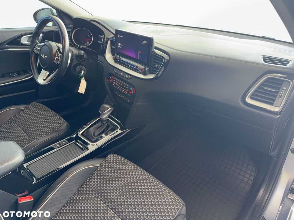 Kia Ceed - 17