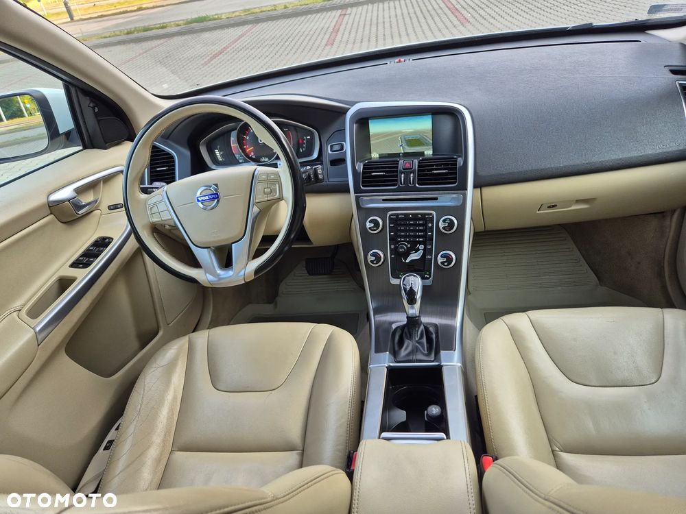 Volvo XC 60 - 22