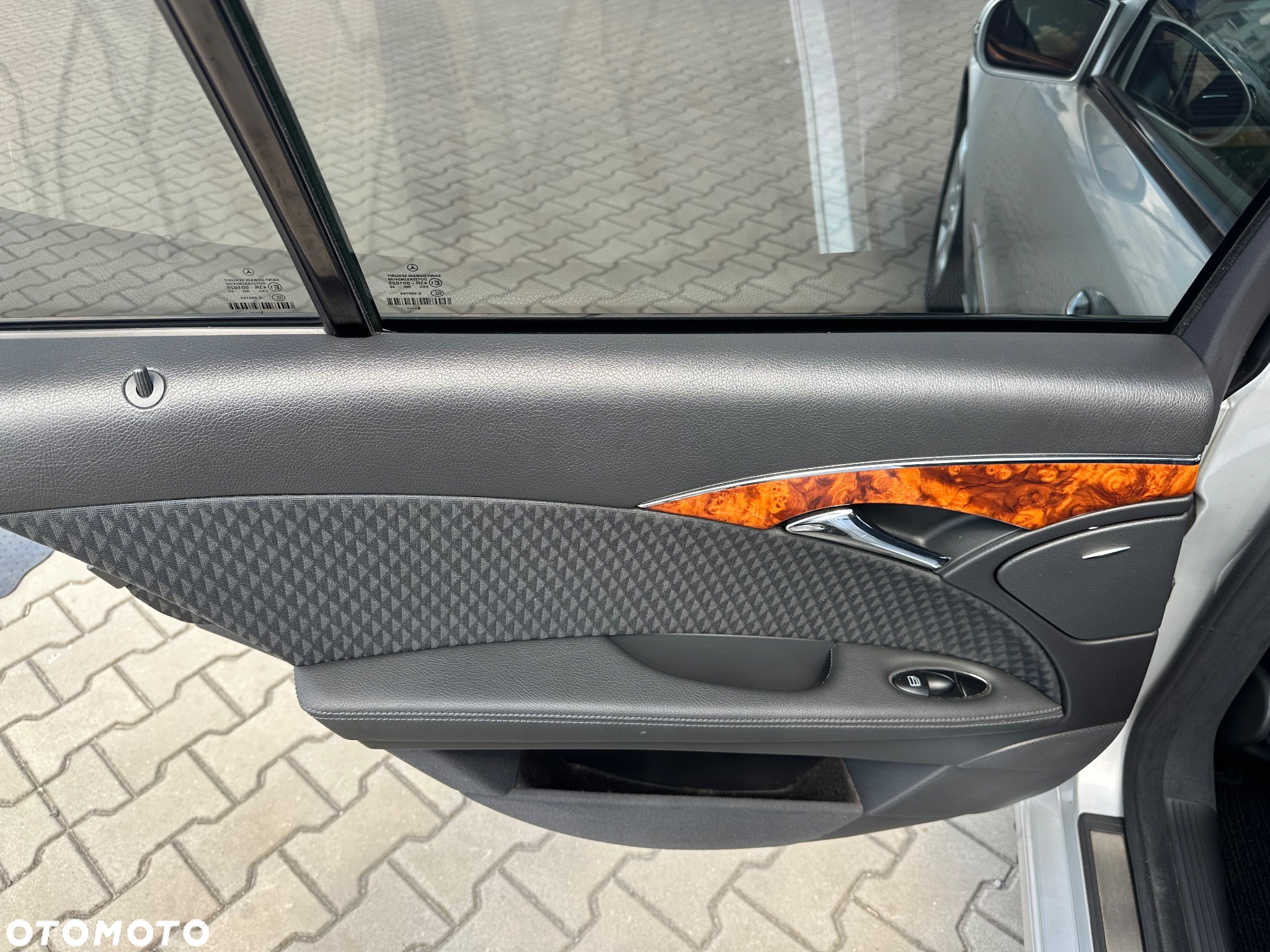 Mercedes-Benz Klasa E - 18