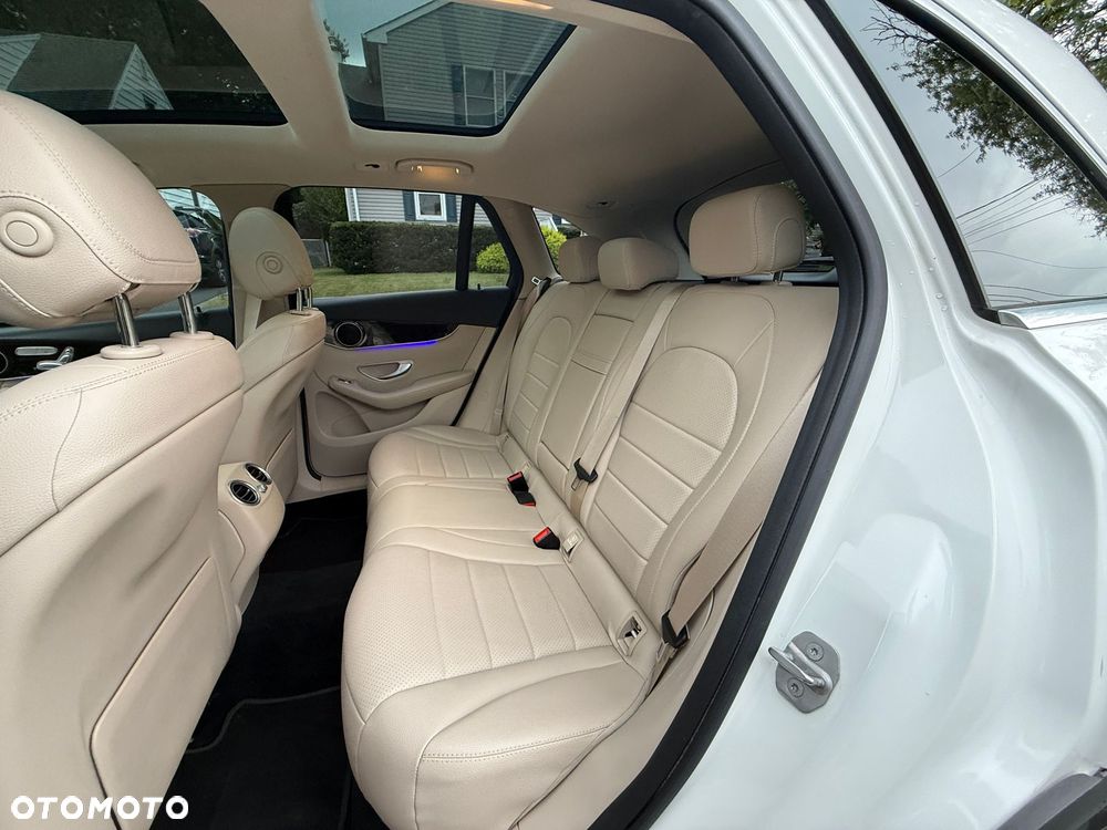 Mercedes-Benz GLC - 13