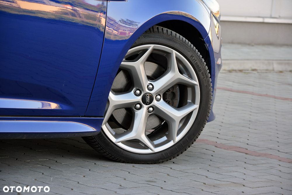 Ford Focus 2.0 TDCi ST - 21