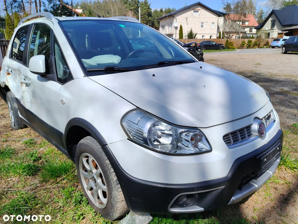 Fiat Sedici 2.0 Multijet DPF 4x4 Luxury - 8