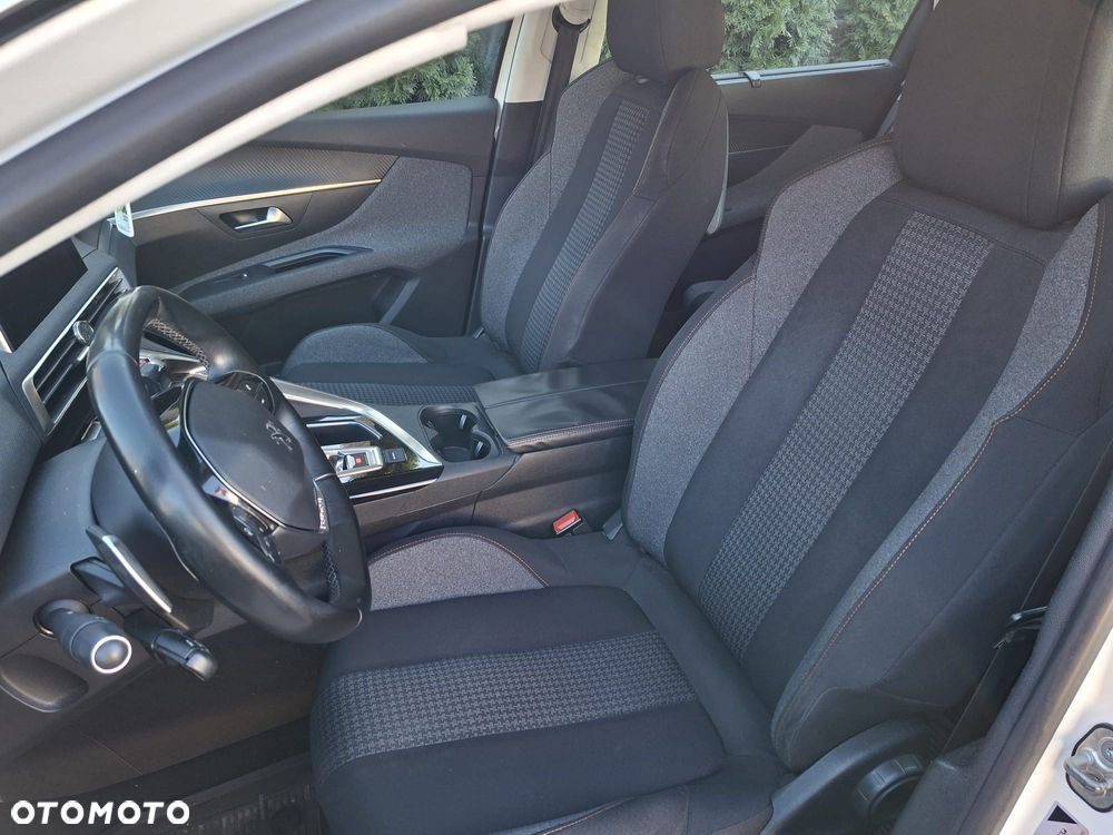 Peugeot 5008 1.6 THP Active S&S EAT6 - 11