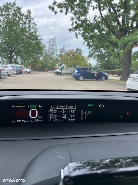 Toyota Prius Plug-in 1.8 Hybrid Executive - 10