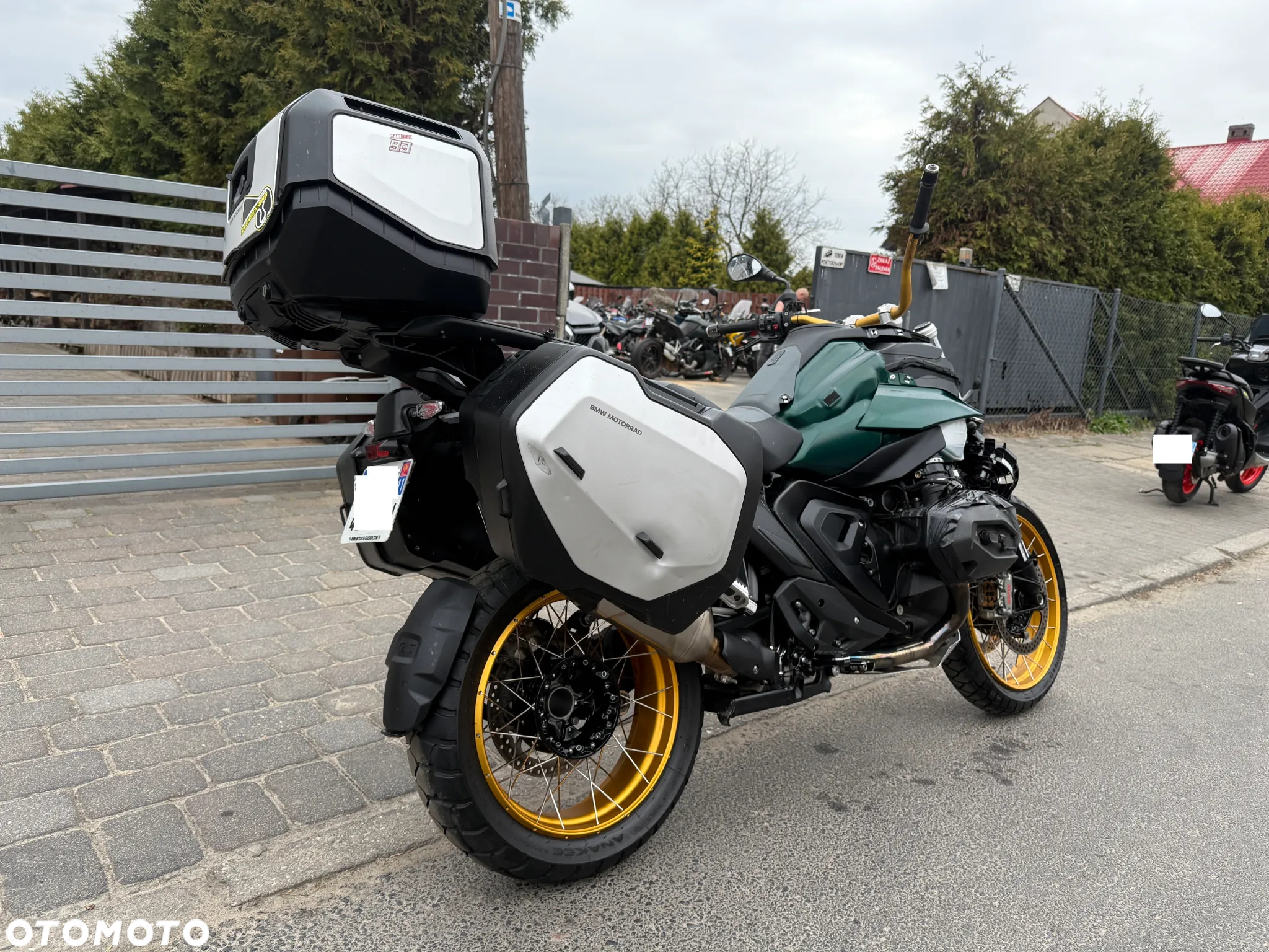 BMW R - 6