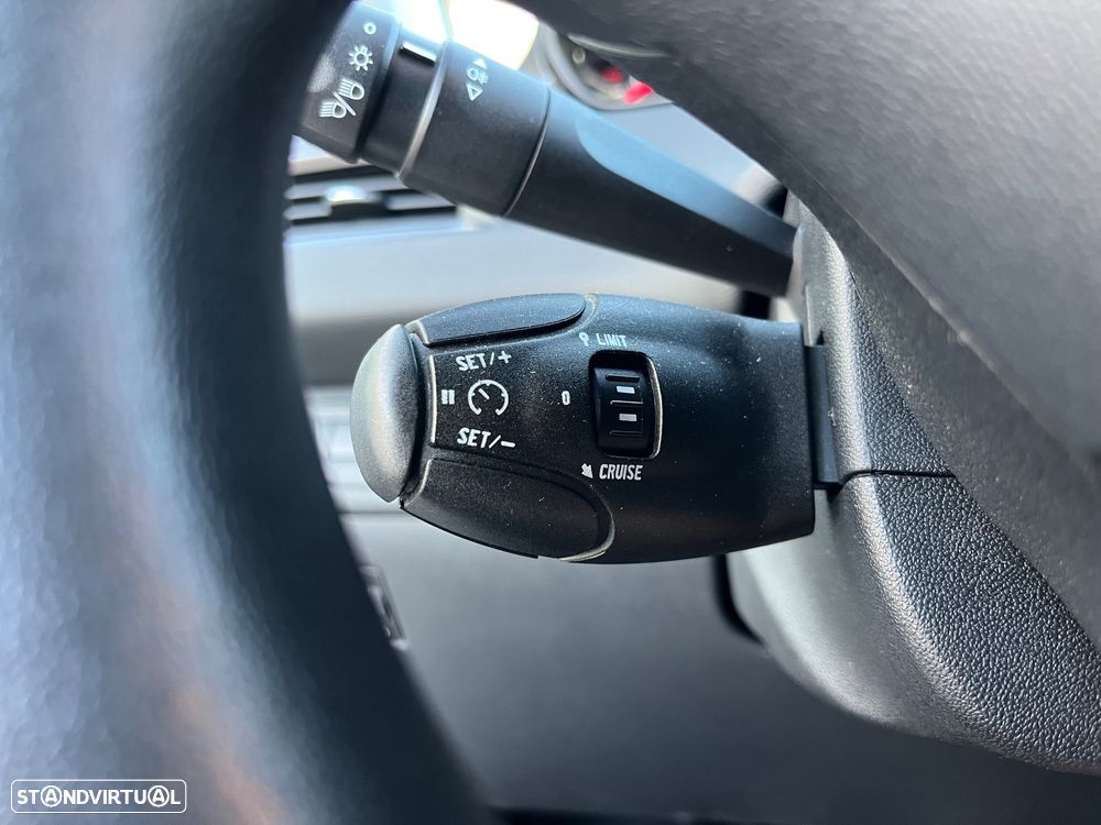 Peugeot 208 PureTech 82 Active - 8