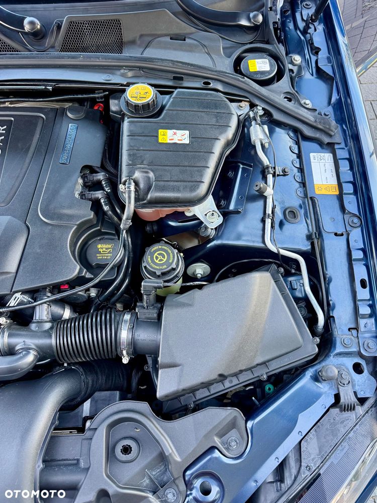 Jaguar XF 3.0 T AWD R-Sport - 20