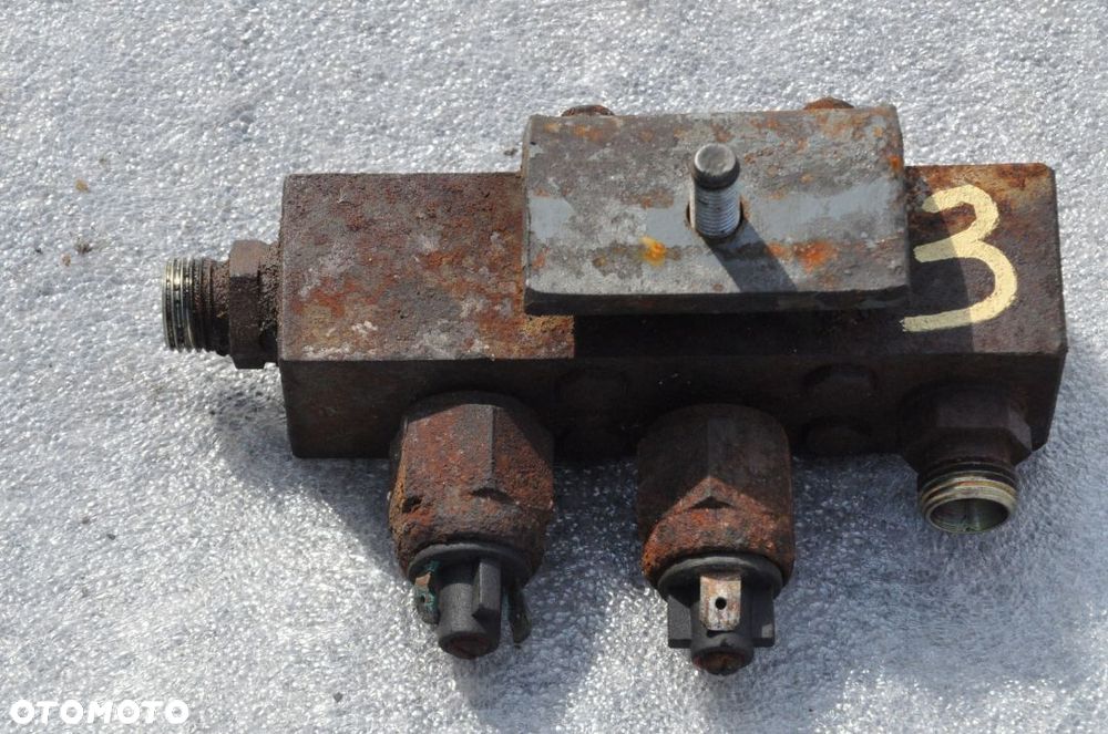 ROZDZIELACZ Matbro TS 270 - 1